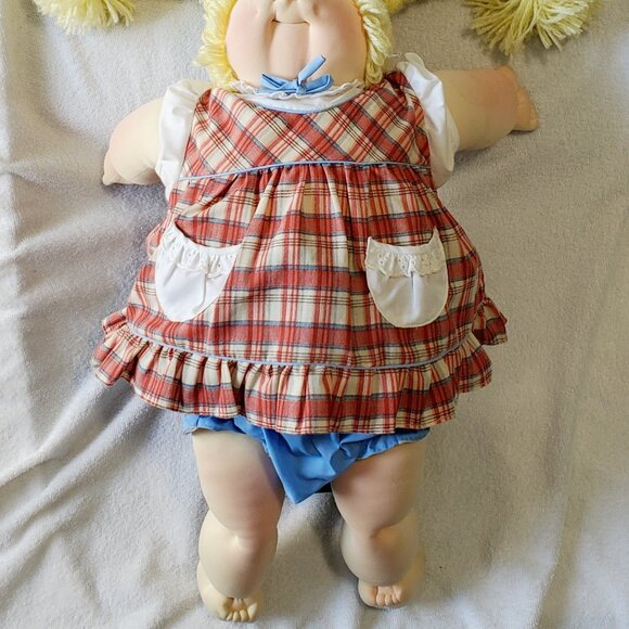 VINTAGE-1978 "The Little People"Soft Sculptures by Xavier Roberts "Charity"+DOCS - Picture 10 of 17